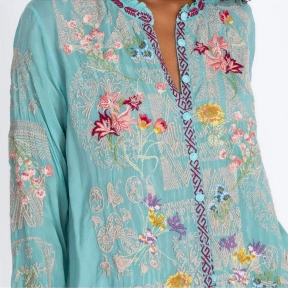 Johnny Was Allbee Blouse Womens Small S Aqua Blue Embroidered Scalloped Boho Top - Picture 4 of 11